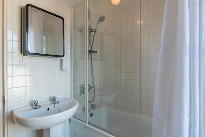 1 Bedroom Flat To Rent In Humberstone Road, Cambridge, CB4