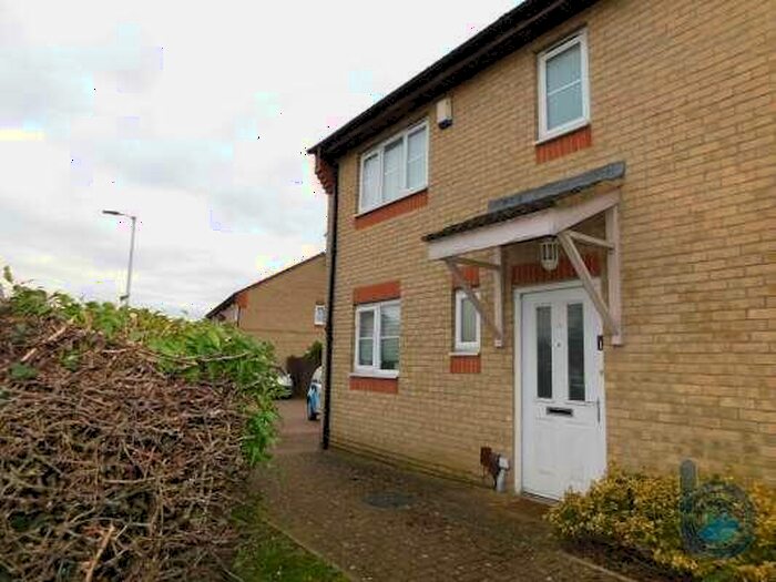 3 Bedroom Semi-Detached House To Rent In Hartwell Way, Peterborough, Cambridgeshire, PE3