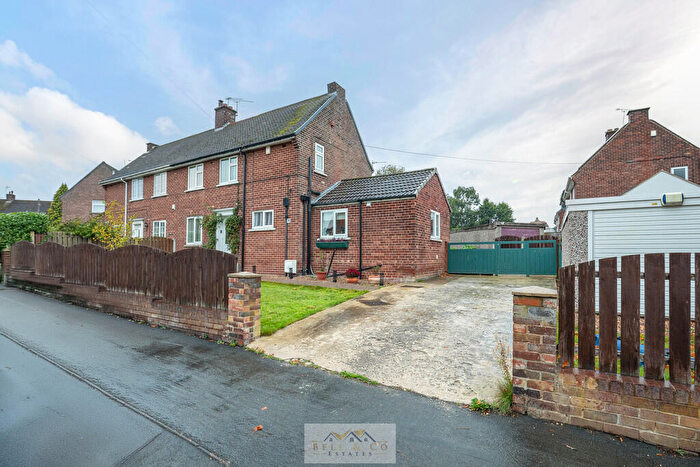 3 Bedroom Semi-Detached House For Sale In Walesmoor Avenue, Kiveton Park, Sheffield, S26