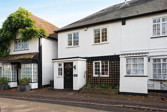 3 Bedroom End Of Terrace House To Rent In The Green, West Drayton, UB7