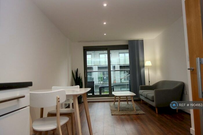 1 Bedroom Flat To Rent In Duke Of Wellington Avenue, London, SE18