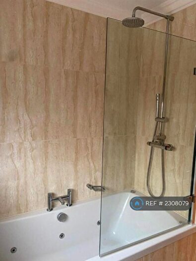 2 Bedroom Bungalow To Rent In Seamark Close, Kent, CT12
