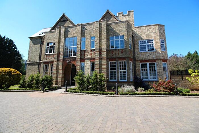 2 Bedroom Flat To Rent In Flat Ickleford Bury, Old Hale Way, Hitchin, SG5