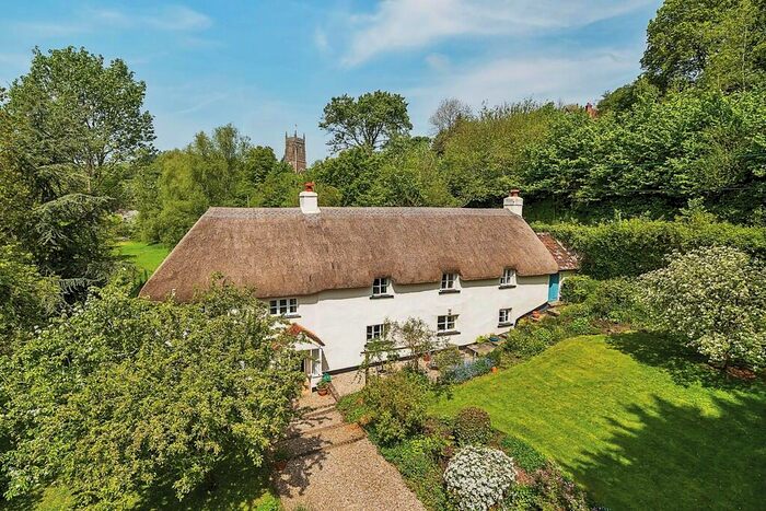 4 Bedroom Detached House For Sale In Higher Ashton, Devon, EX6