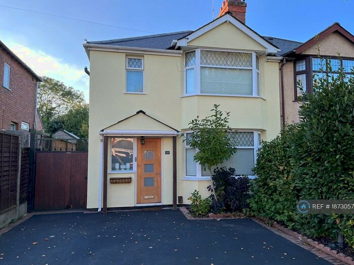 3 Bedroom Semi-Detached House To Rent In Kingsley Avenue, Rugby, CV21