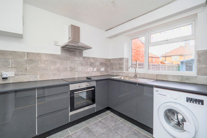 3 Bedroom Terraced House To Rent In Tewkesbury Road, Carshalton, SM5
