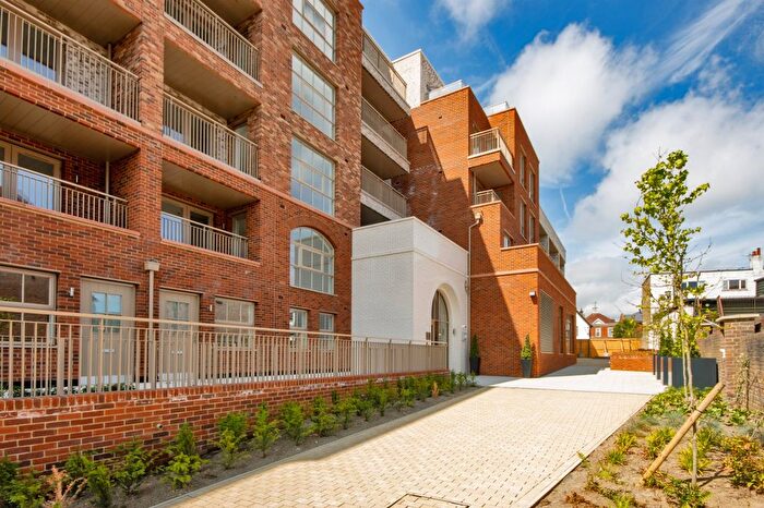 2 Bedroom Flat For Sale In Chandlers Place, High Street, Sevenoaks, Kent, TN13