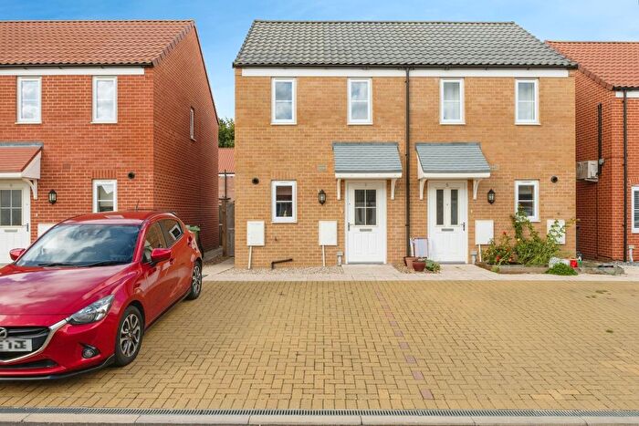 1 Bedroom Detached House For Sale In Catlyn Place, Wymondham, Norfolk, NR18