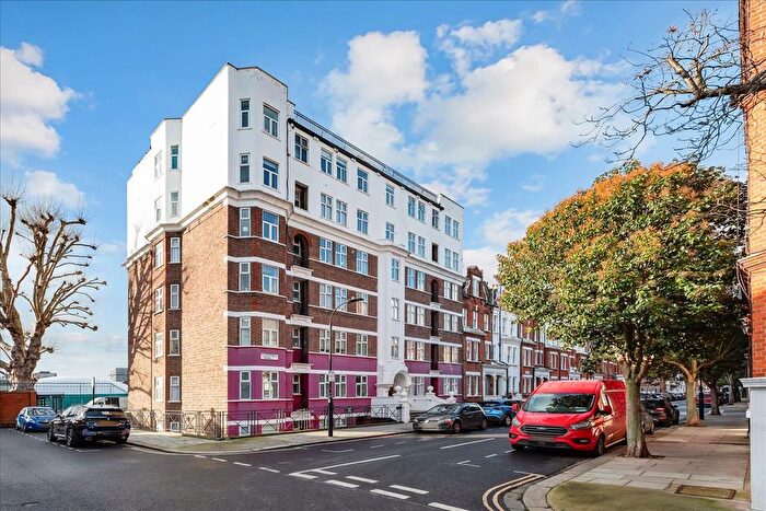 2 Bedroom Flat For Sale In Barons Court Mansions, West Kensington, London, W14