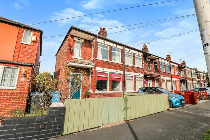 2 Bedroom Terraced House To Rent In Brooklands Road, Hull, HU5