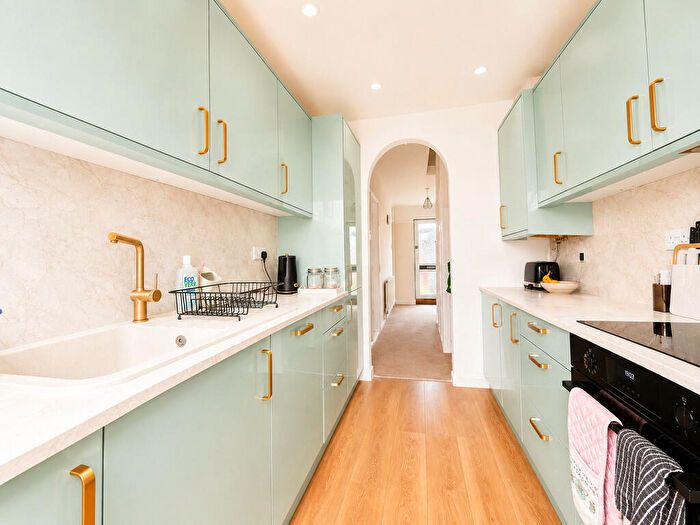 3 Bedroom Semi-Detached House To Rent In Old Manor Way, Drayton, PO6
