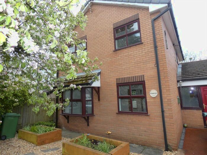 Houses to rent in Burtonwood, Warrington