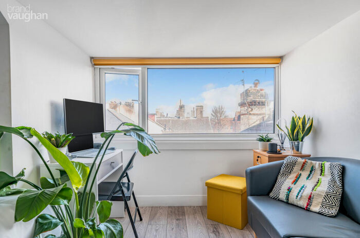 Flat To Rent In Sackville Road, Hove, East Sussex, BN3