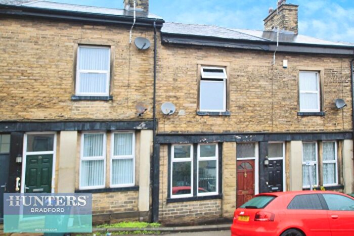 3 Bedroom Terraced House For Sale In Grosvenor Road Bradford, West Yorkshire, BD8
