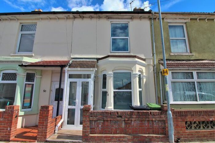 3 Bedroom Terraced House For Sale In Farlington Road, North End, PO2