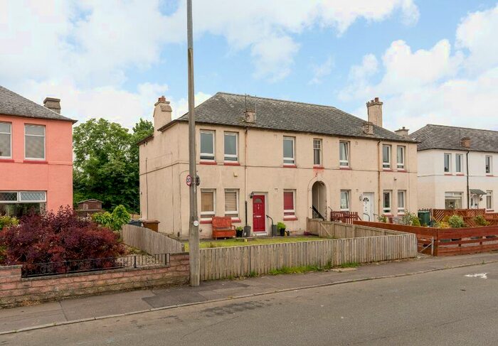 2 Bedroom Flat To Rent In Stenhouse Crescent, Stenhouse, Edinburgh, EH11