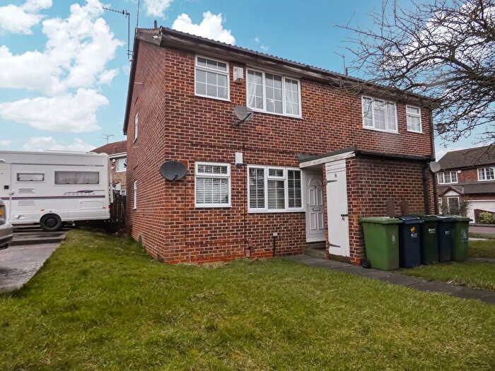 1 Bedroom Flat For Sale In Slaley Close, Gateshead, NE10