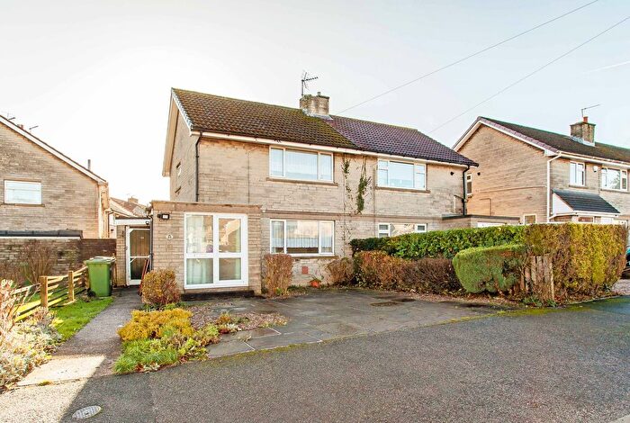 2 Bedroom Semi Detached House For Sale In Ruthyn Avenue, Barlborough, S43