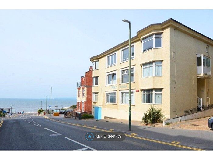 2 Bedroom Flat To Rent In Sea Road, Boscombe, Bournemouth, BH5
