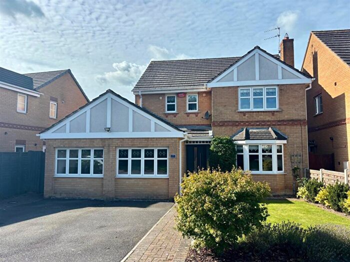 4 Bedroom Detached House For Sale In Bren Way, Hilton, Derby, DE65