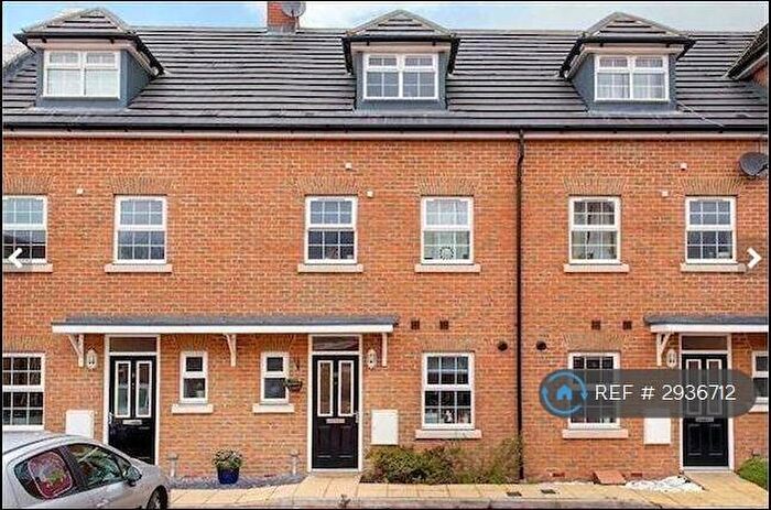 3 Bedroom Terraced House To Rent In Frederick Place, St Albans, AL2