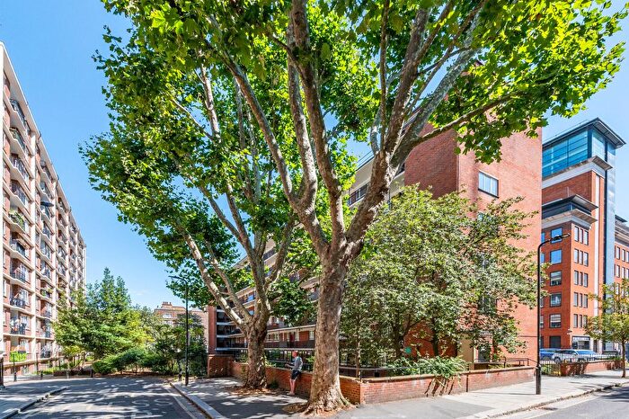 2 Bedroom Flat For Sale In New North Street, Bloomsbury, London, WC1N