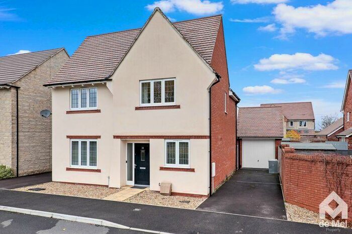 4 Bedroom Detached House For Sale In Armstrong Road, Stoke Orchard, GL52