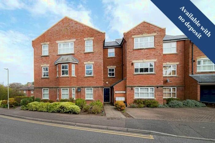 2 Bedroom Flat To Rent In Gardeners Place, Chartham, CT4