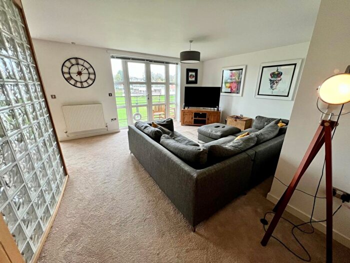 2 Bedroom Apartment To Rent In Willow Green, Sunderland, SR2
