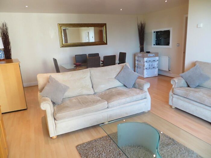 2 Bedroom Flat To Rent In Tradewinds, Wards Wharf Approach, Docklands, London, E16