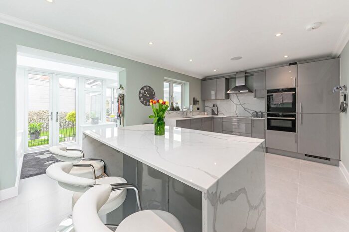3 Bedroom Detached House For Sale In Castor Park, Allington, Maidstone, ME16