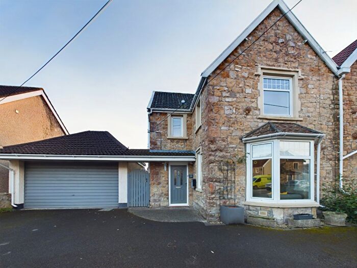 3 Bedroom Detached House To Rent In Albert Road, Portishead, Bristol, Somerset, BS20