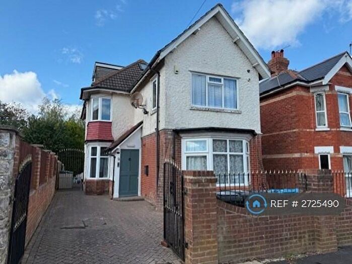 6 Bedroom Detached House To Rent In Stanfield Road, Bournemouth, BH9