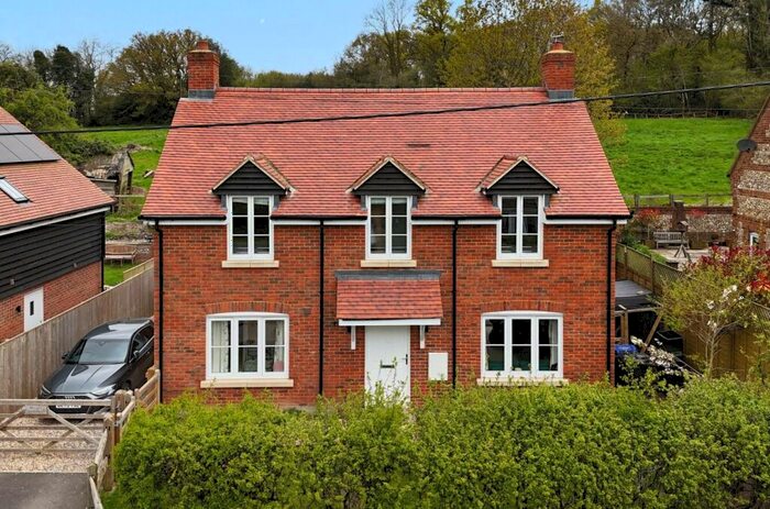 4 Bedroom Detached House For Sale In Lower Chute, Andover, SP11