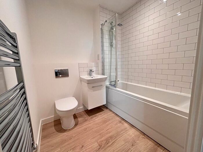 2 Bedroom Apartment To Rent In Griffiths Close, B12
