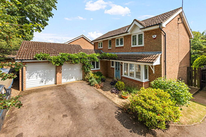 4 Bedroom Detached House For Sale In Buttermere Close, Kettering, NN16