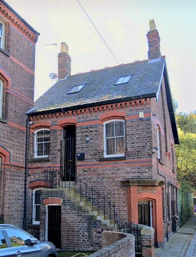 2 Bedroom Apartment To Rent In Hope Way, L8