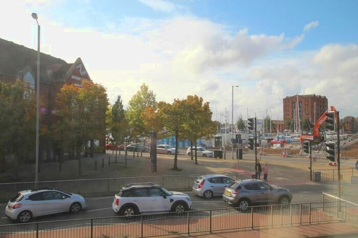 1 Bedroom Flat To Rent In Trinity Court, Hull, HU1