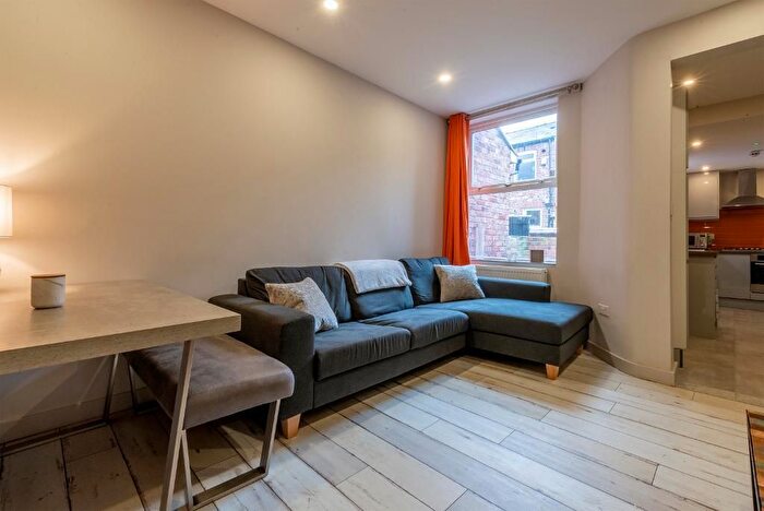 5 Bedroom Detached House To Rent In St. Ives Road, Fallowfield, Manchester, M14