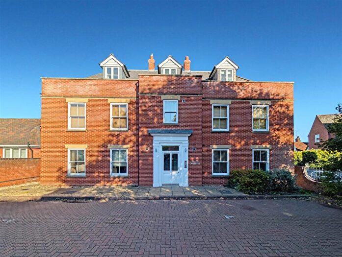 2 Bedroom Apartment To Rent In Eaglegate, Colchester, CO1