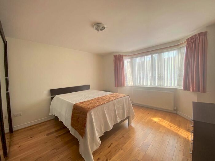 2 Bedroom Terraced House To Rent In Station Approach, Wembley, HA0