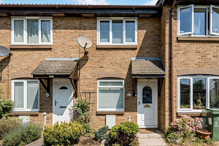 1 Bedroom Terraced House To Rent In Sharp Close, Aylesbury, Buckinghamshire, HP21