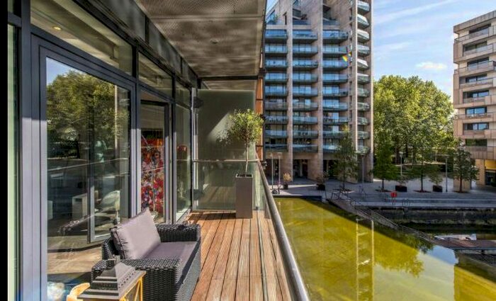 1 Bedroom Flat To Rent In Hepworth Court, Gatliff Road, Grosvenor Waterside, SW1W