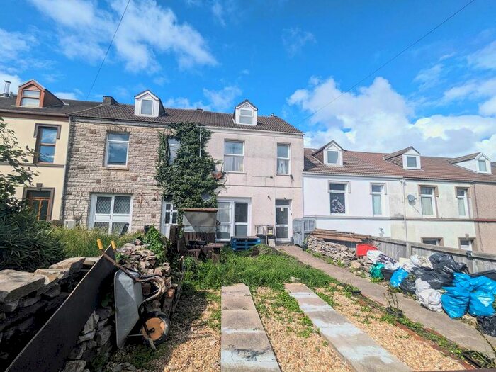 1 Bedroom Flat To Rent In Old Road, Briton Ferry, Neath, SA11
