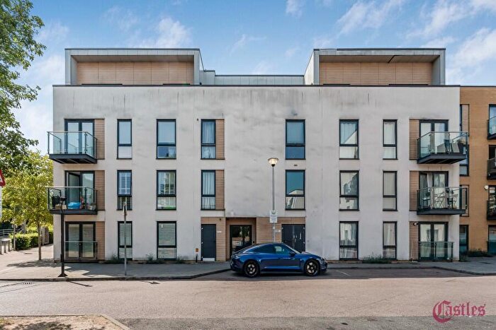 1 Bedroom Flat To Rent In Faraday House, Enfield, EN3