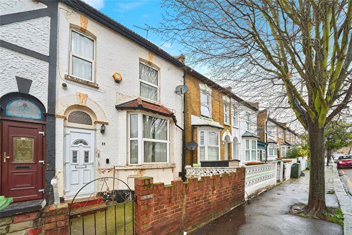 3 Bedroom Terraced House For Sale In West Road, London, E15