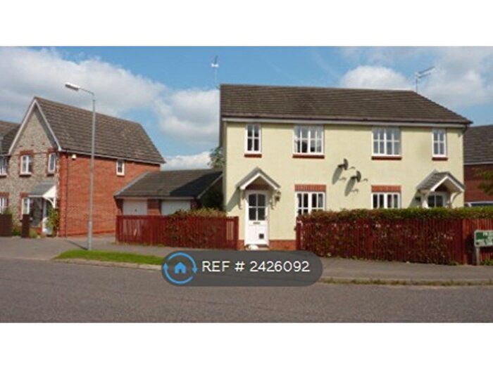 2 Bedroom Semi-Detached House To Rent In Desborough Way, Norwich, NR7