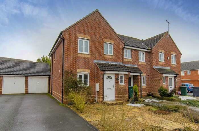 3 Bedroom Semi-Detached House To Rent In Eden Close, Hilton, Derbyshire, DE65