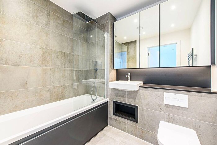 1 Bedroom Flat To Rent In Colindale Gardens, Colindale, London, NW9