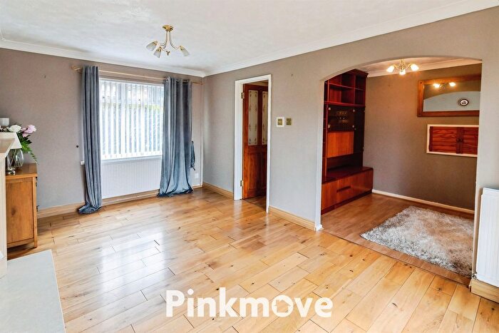 3 Bedroom Detached House For Sale In Chester Close, New Inn, Pontypool, NP4